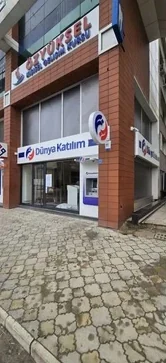 Tuğla cepheli binada Dünya Katılım şubesi