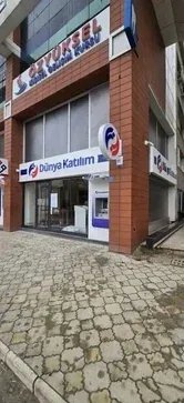 Tuğla cepheli binada Dünya Katılım şubesi